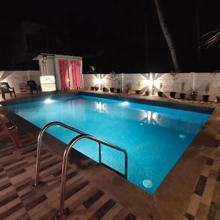 Gratitude Inn, Near Serenity Beach ポンディシェリ エクステリア 写真